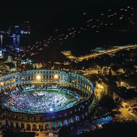 Lejlighed Cozy In With Wifi *