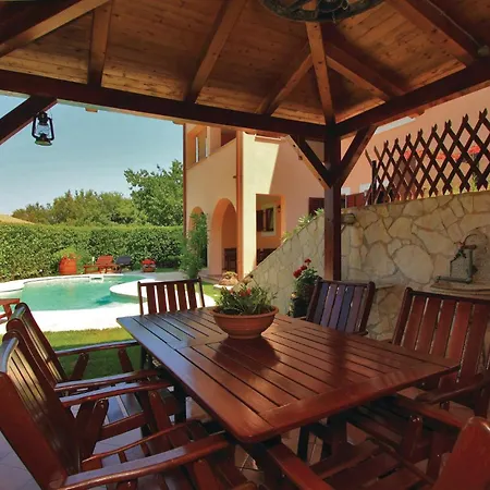 Cozy In With Wifi Apartment