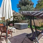 Cozy In With Wifi Apartamento Pula