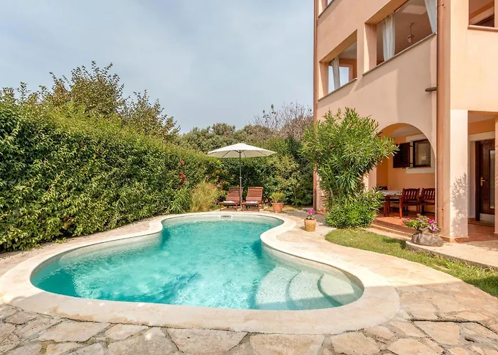 Cozy In With Wifi Apartment Pula