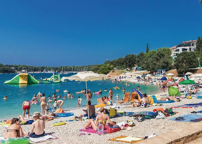 Cozy In With Wifi Apartment Pula